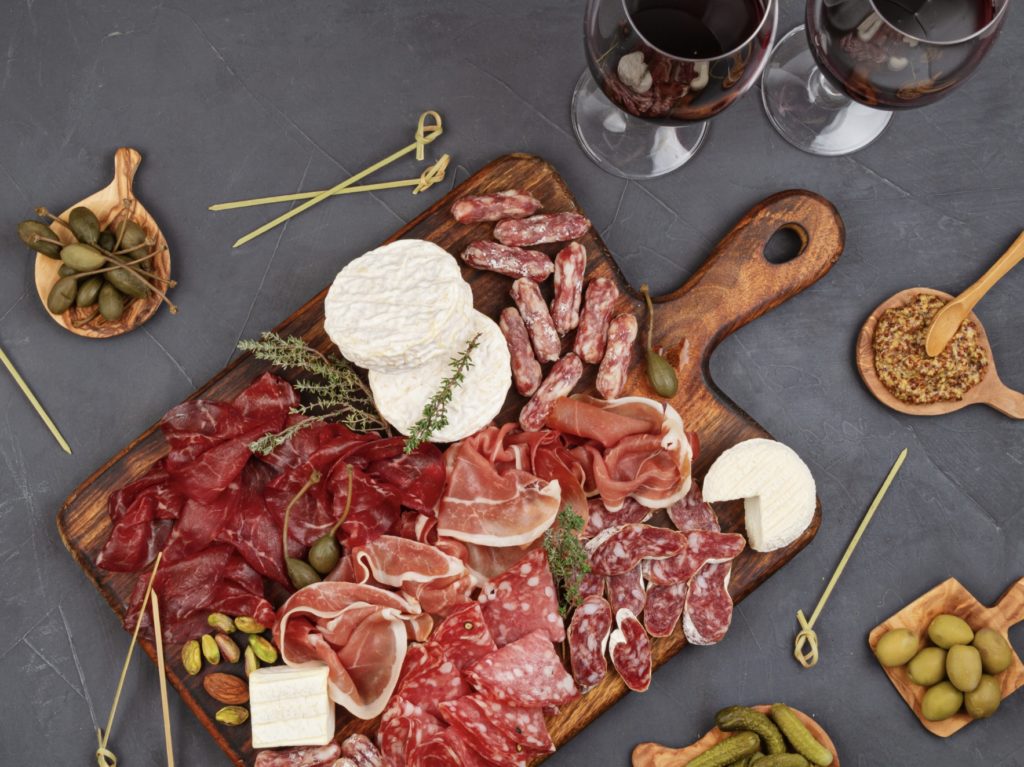 Charcuterie artisanale en accord avec le Beaujolais nouveau